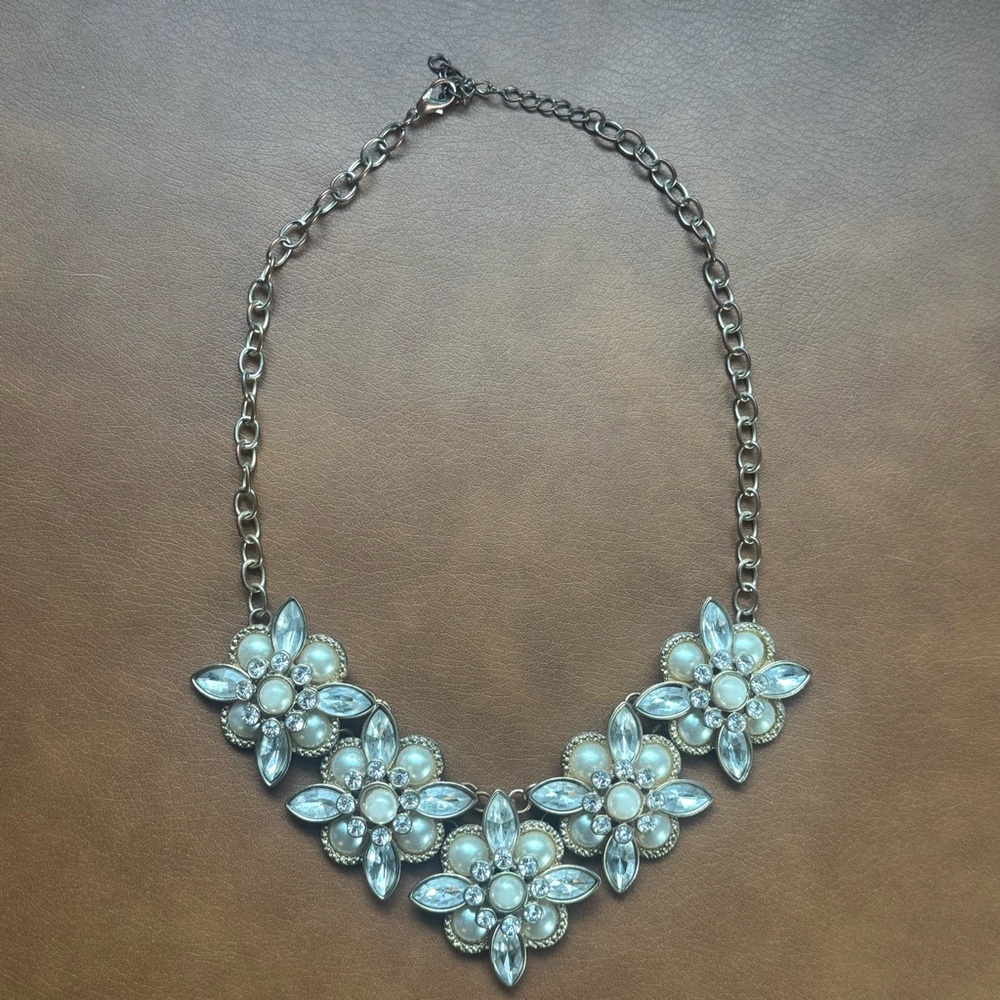 Costume Jewelry - Necklace